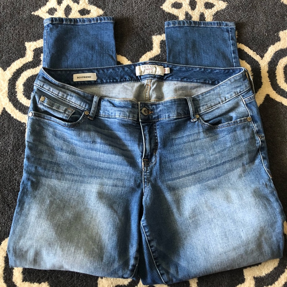 TORRID BOYFRIEND JEANS